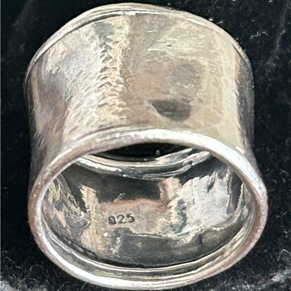 Silpada Silver Hammered cuff Ring - Picture 2 of 3